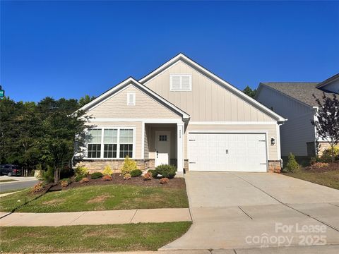 Photo of 4553 Stellata Loop, Sherrills Ford, NC 28673 (MLS # 4307308)