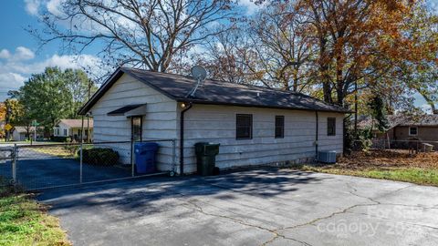 A home in Hickory