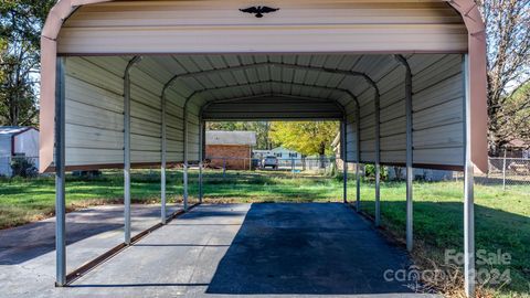 A home in Hickory