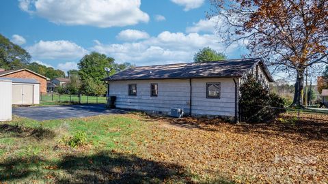 A home in Hickory