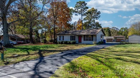 A home in Hickory