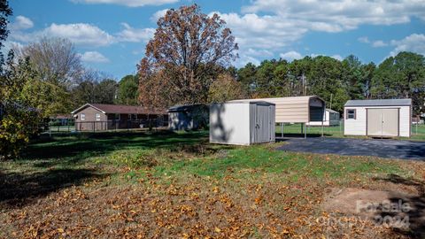 A home in Hickory