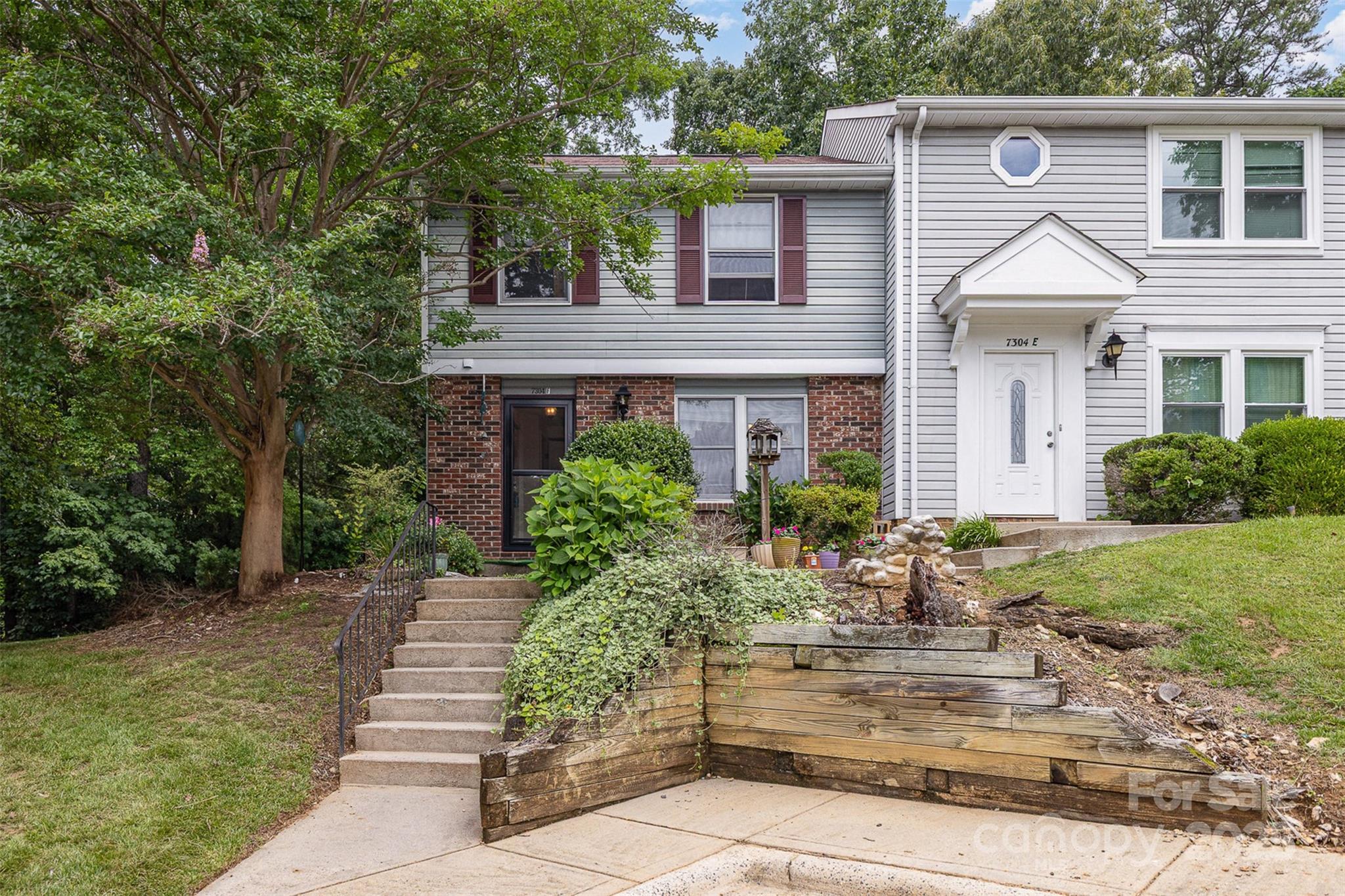 Waterford Townhomes - Residential