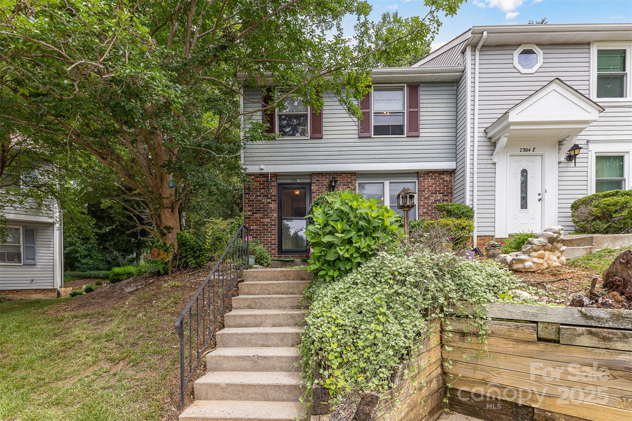 Waterford Townhomes - Residential