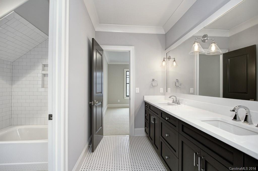 Jordan Manor - Residential