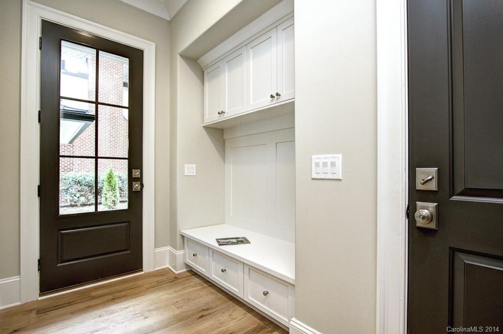 Jordan Manor - Residential