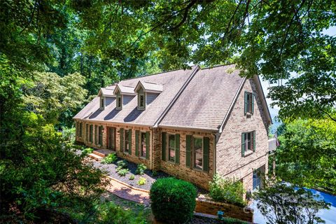 1104 High Vista Drive Mills River NC 28759