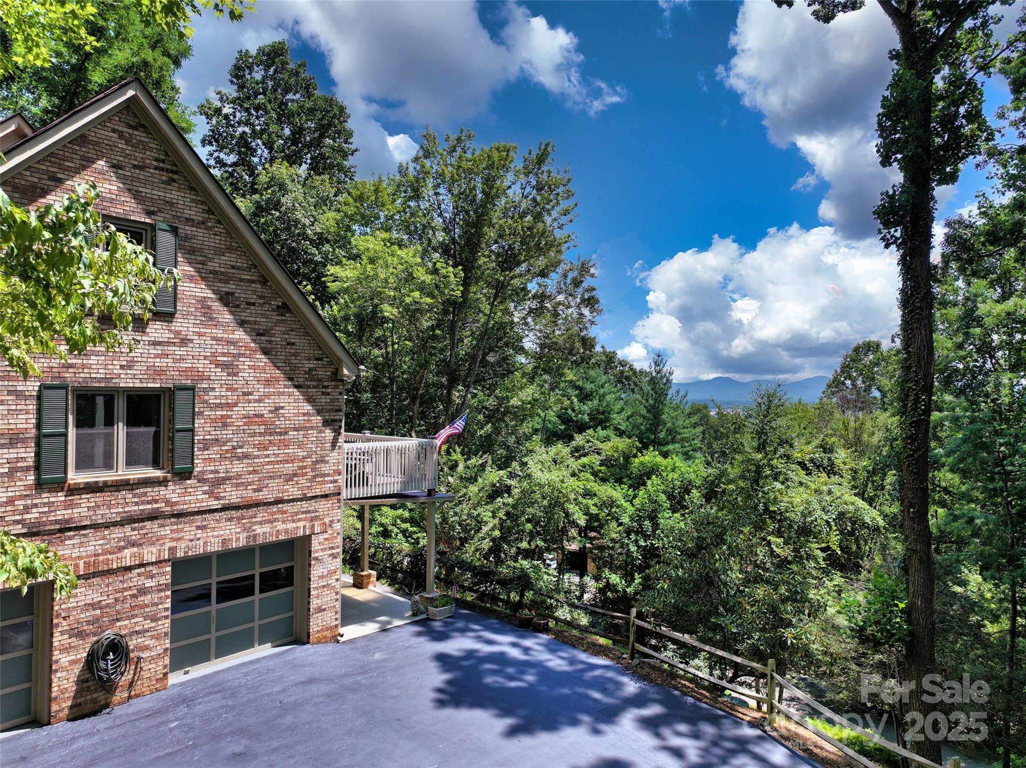 1104 High Vista Drive