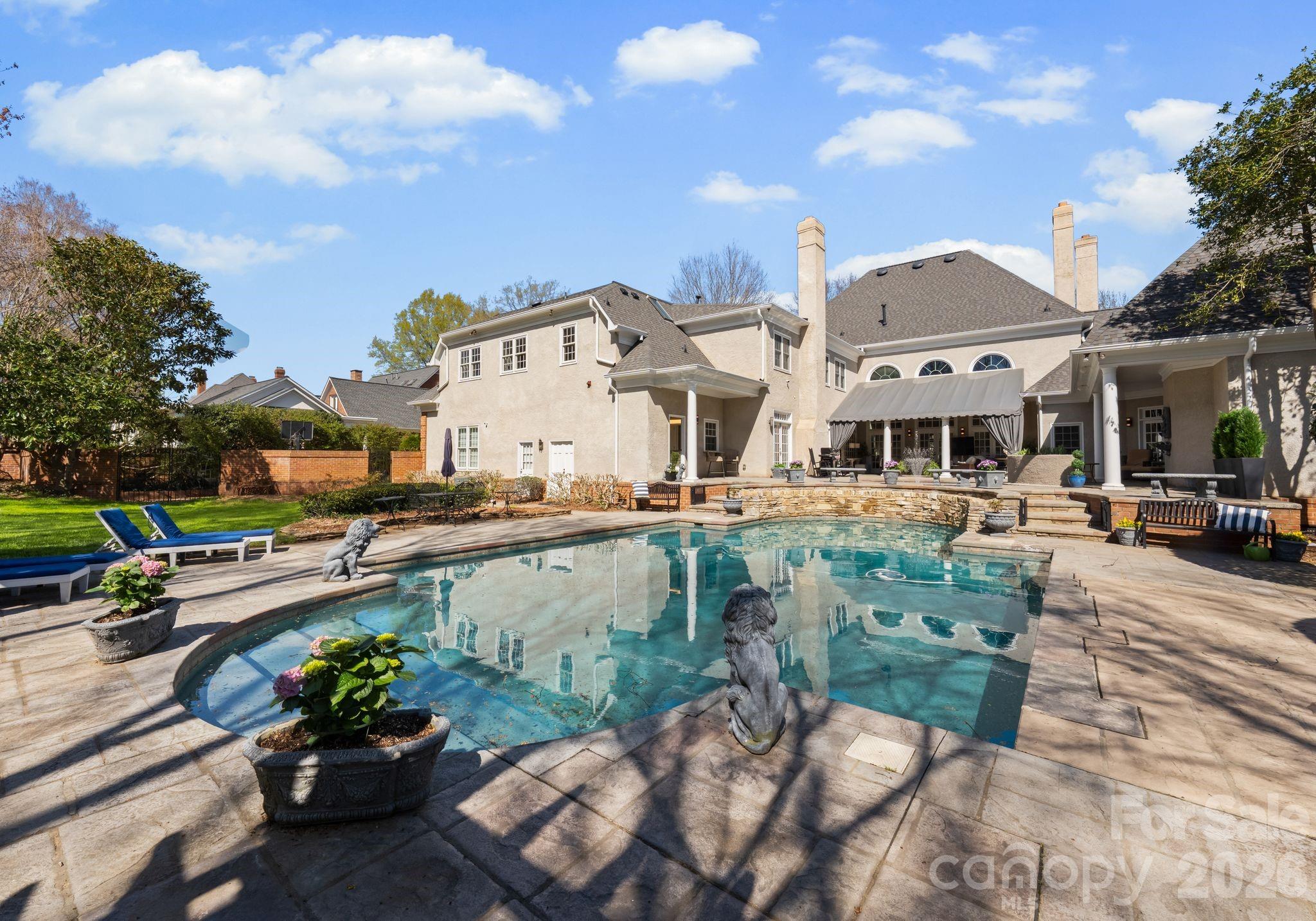 Seven Eagles - Residential