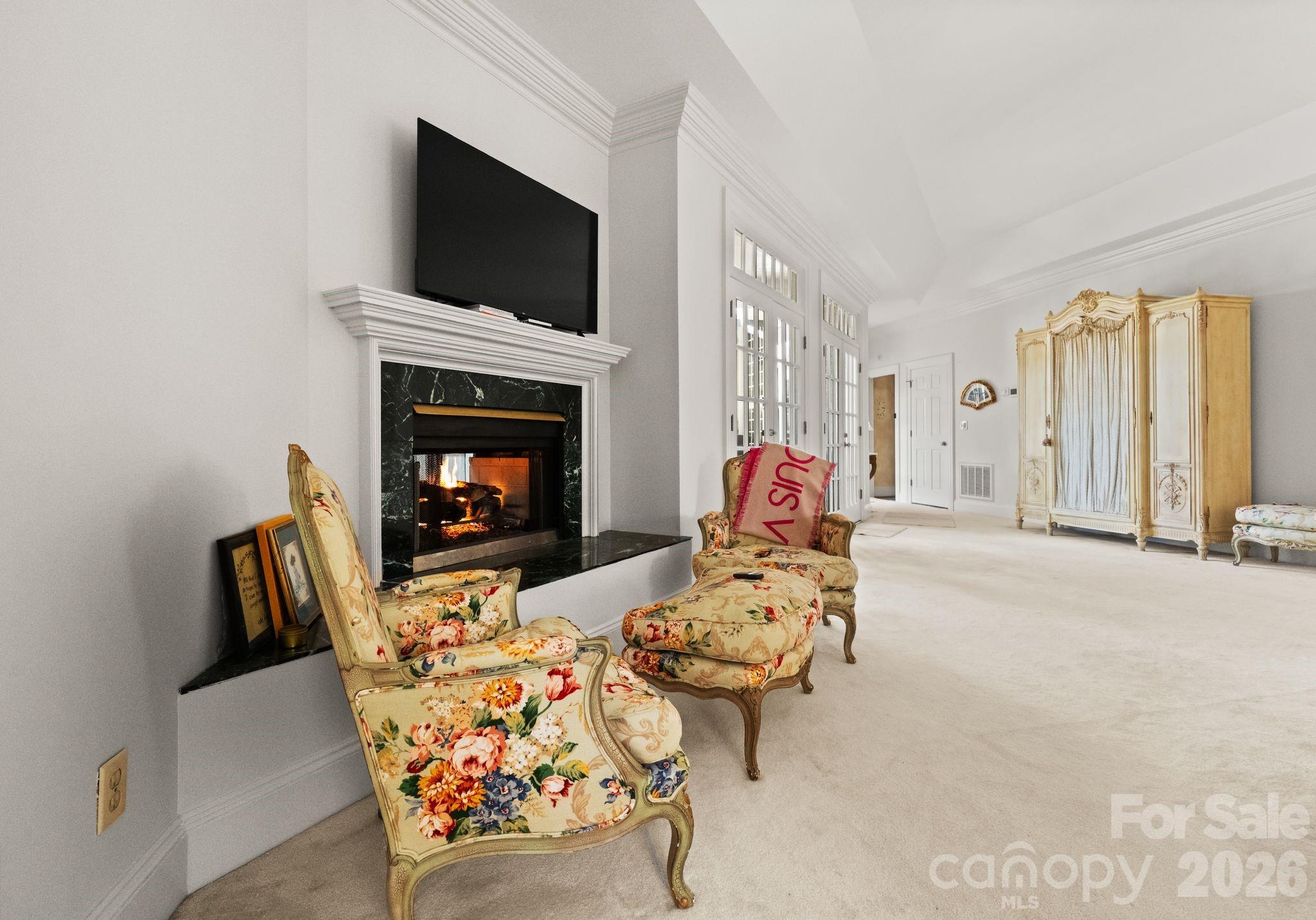 Seven Eagles - Residential