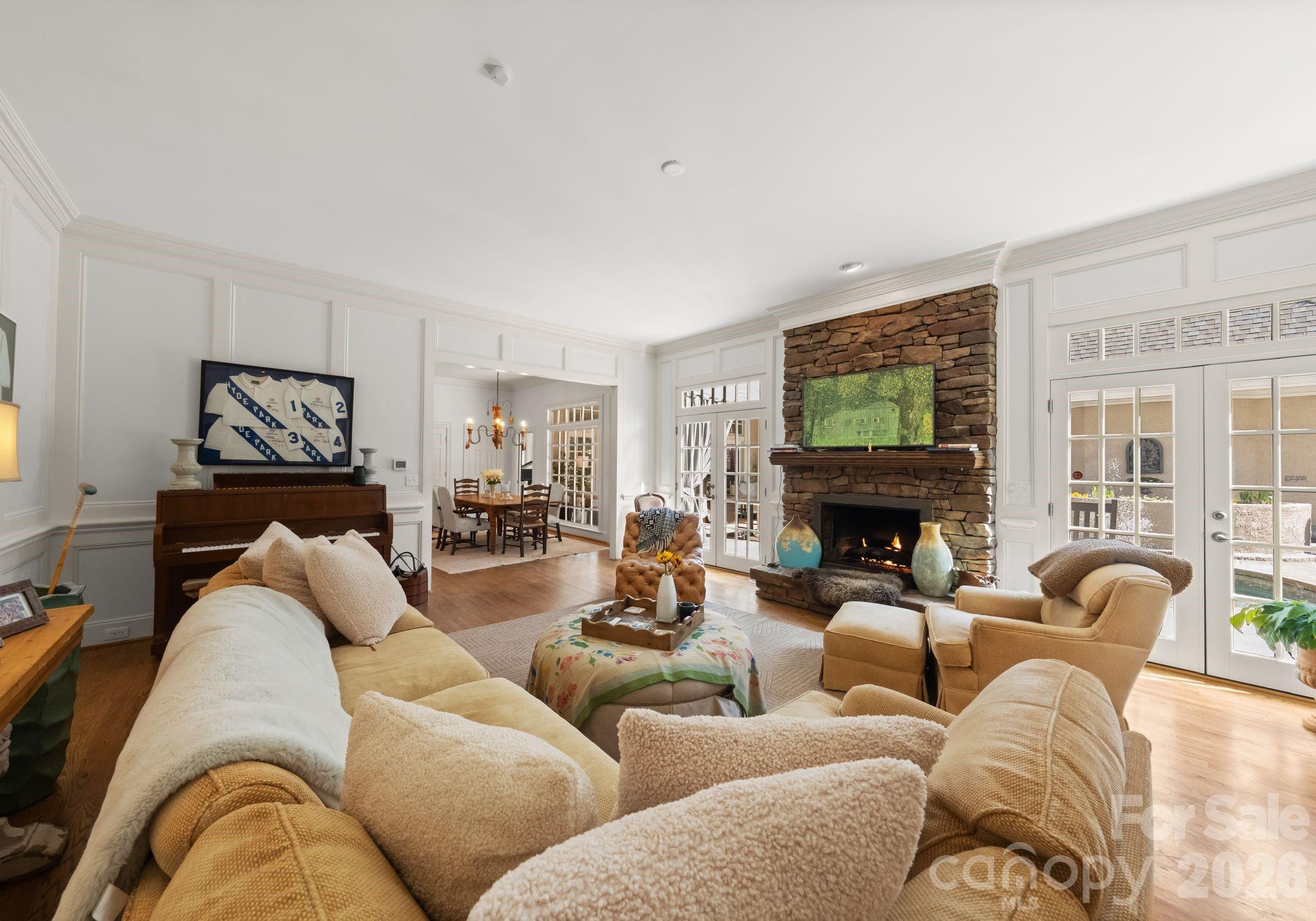 Seven Eagles - Residential