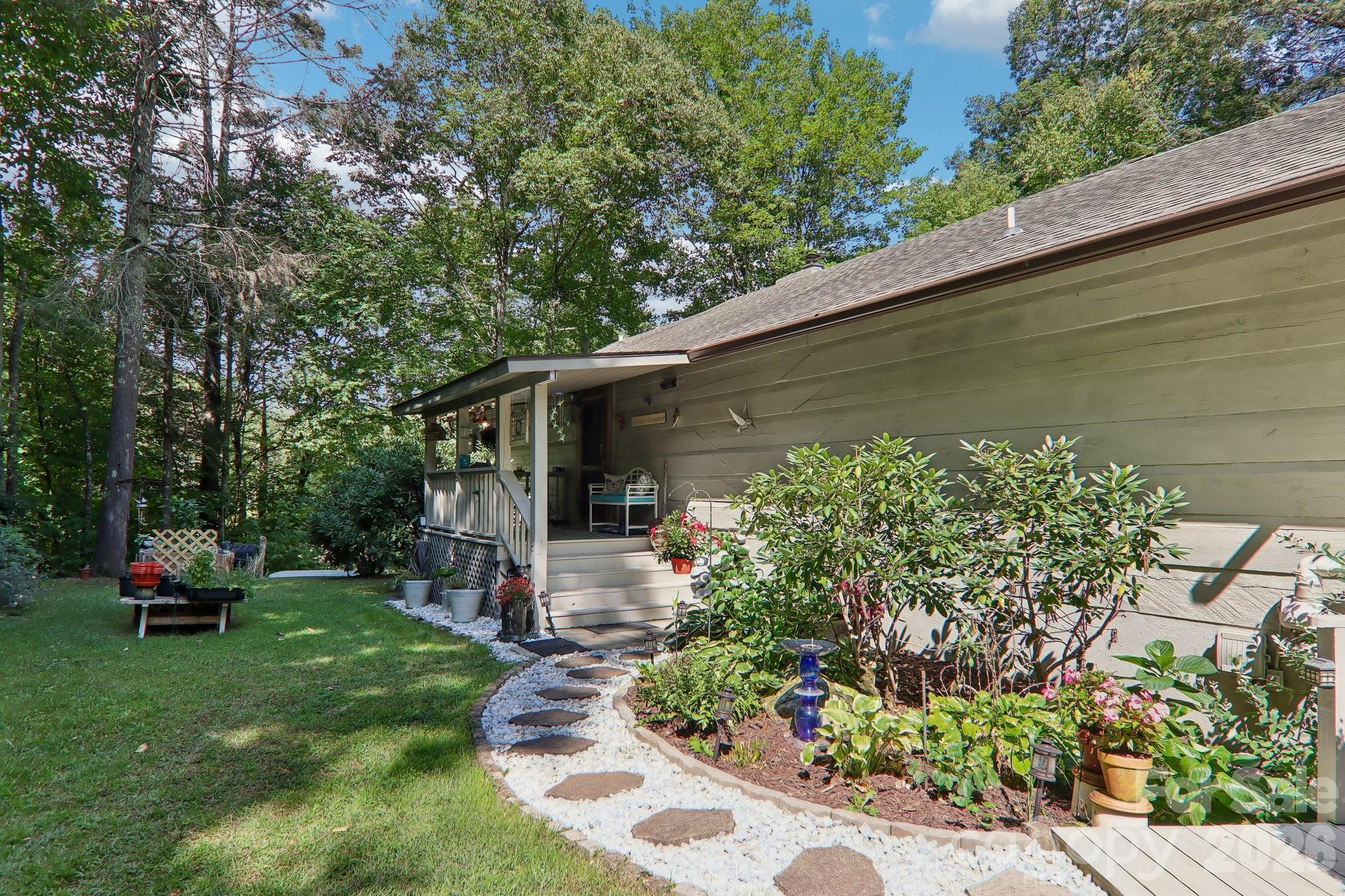 782 Setzer Cove Road