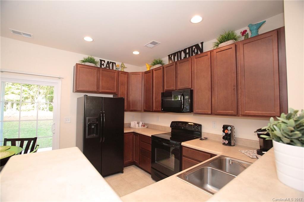 Charlotte Pines - Residential