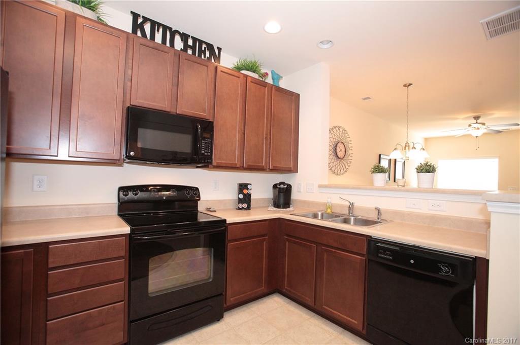 Charlotte Pines - Residential