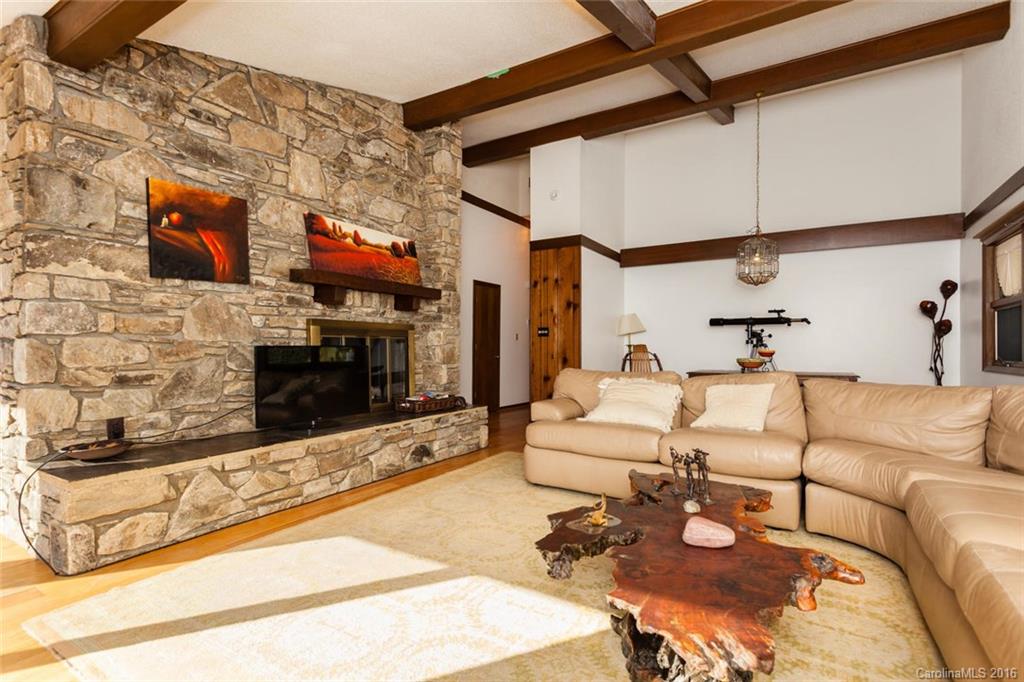 Rumbling Bald on Lake Lure - Residential