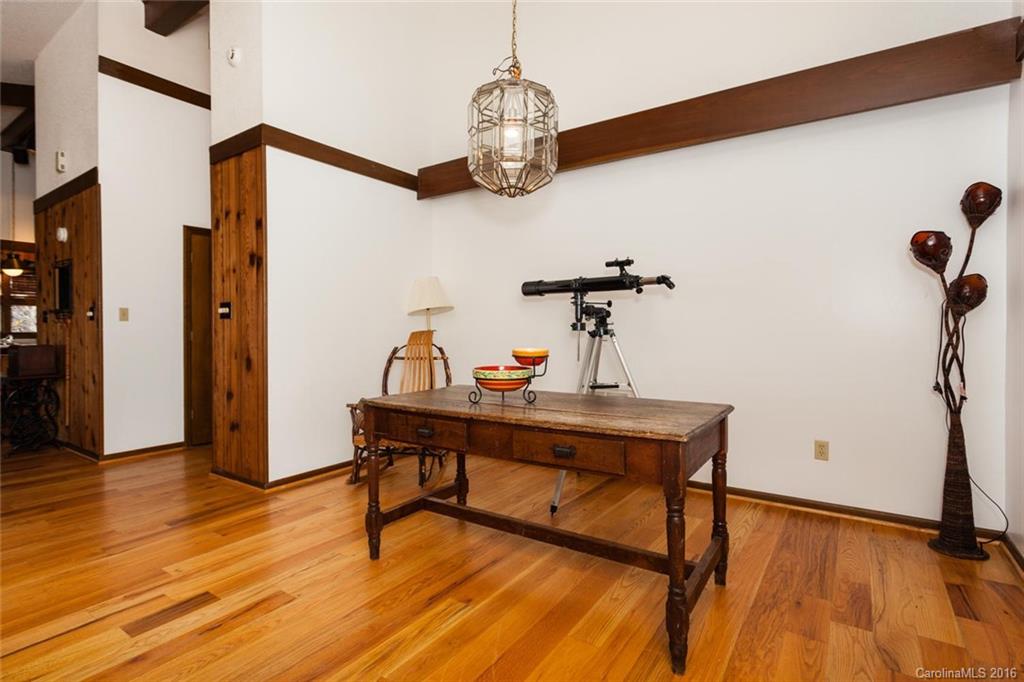 Rumbling Bald on Lake Lure - Residential