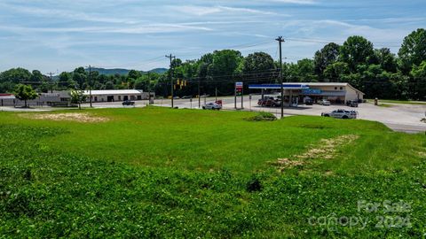 25 N McDowell Avenue Marion NC 28752