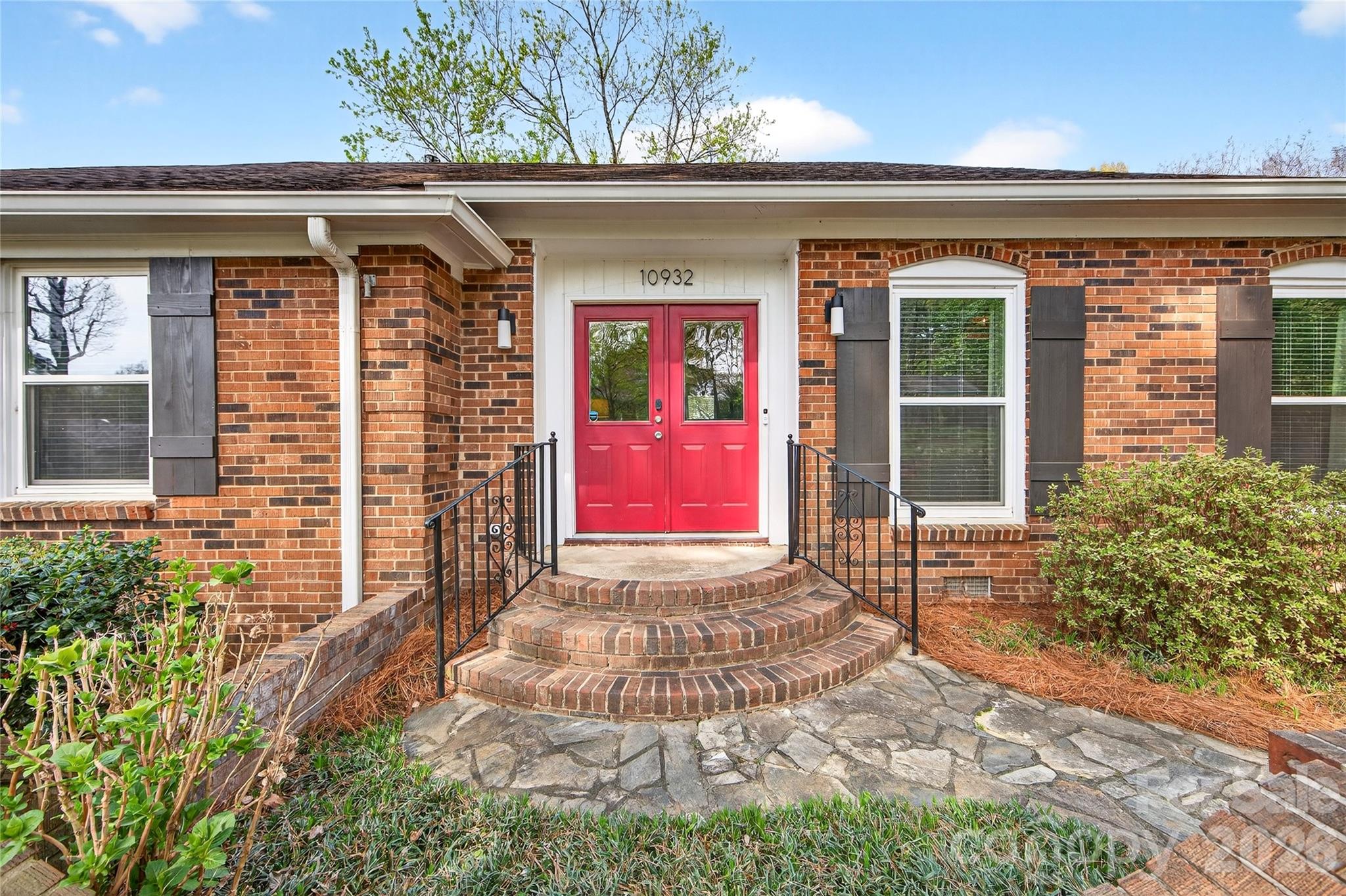 10932 Blue Heron Drive