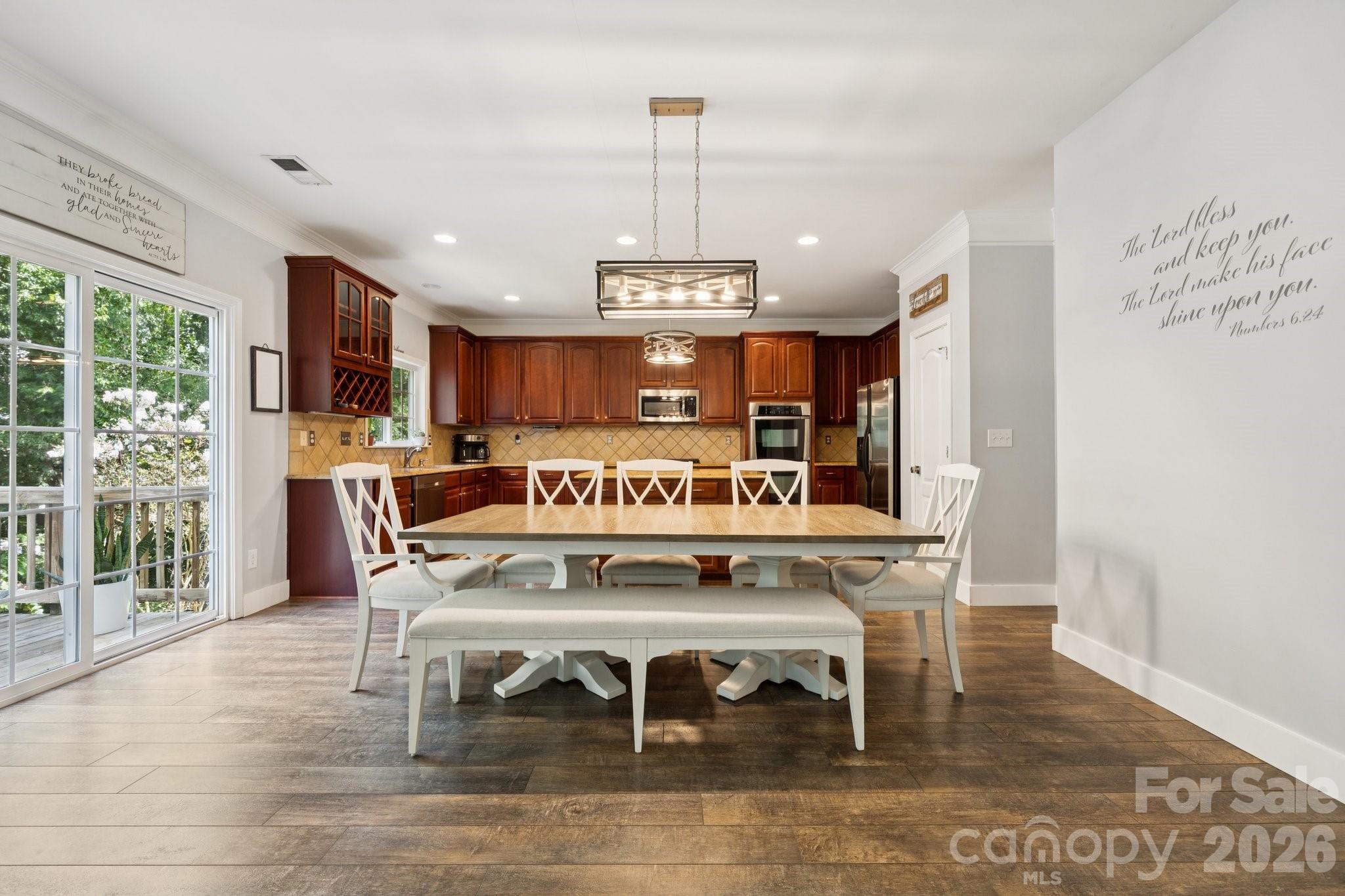 English Trails - Residential