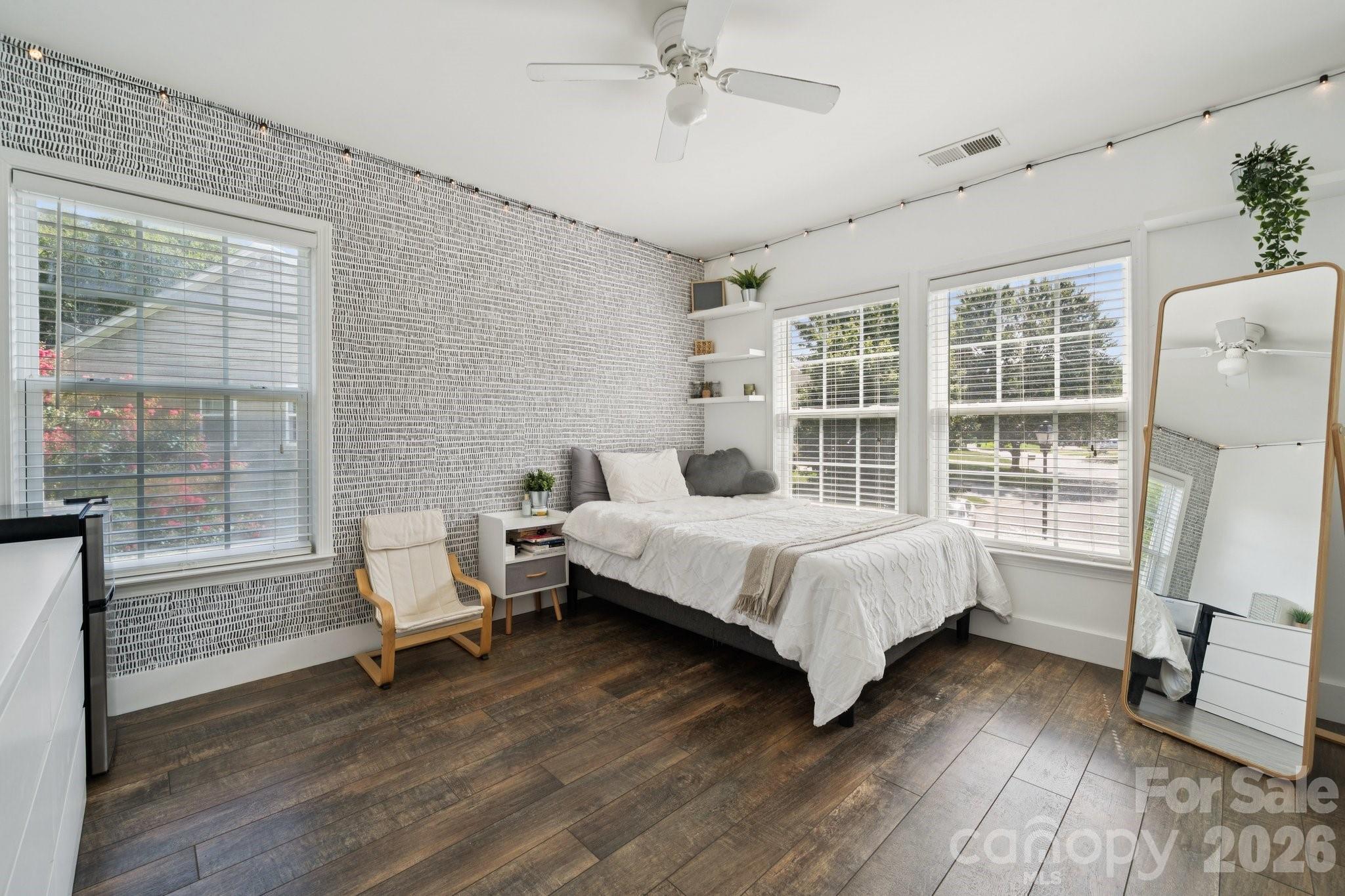 English Trails - Residential