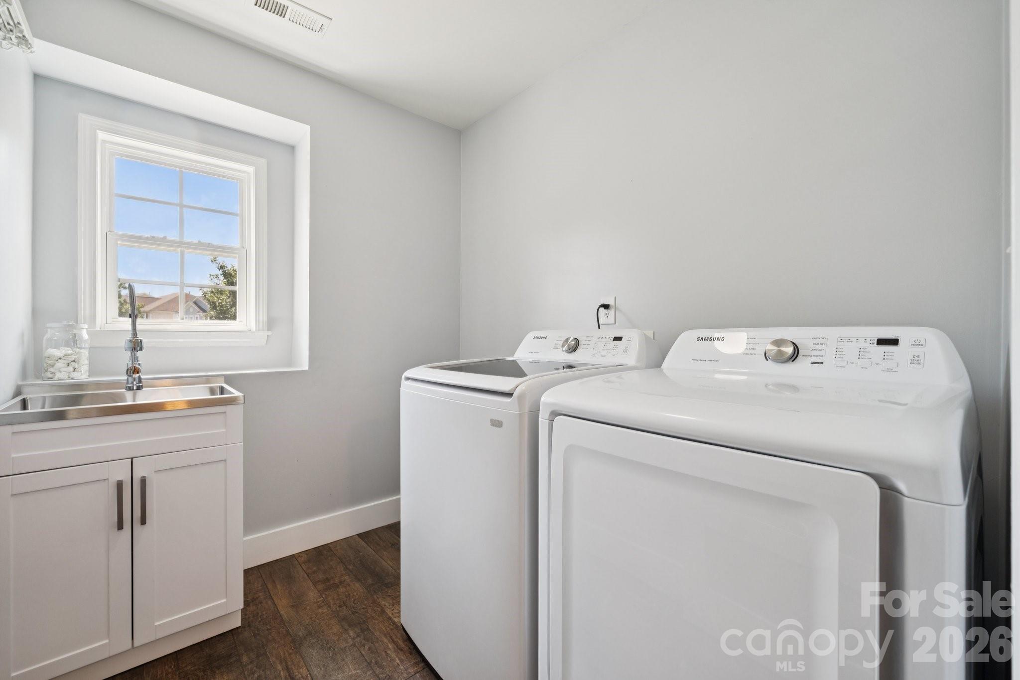 English Trails - Residential