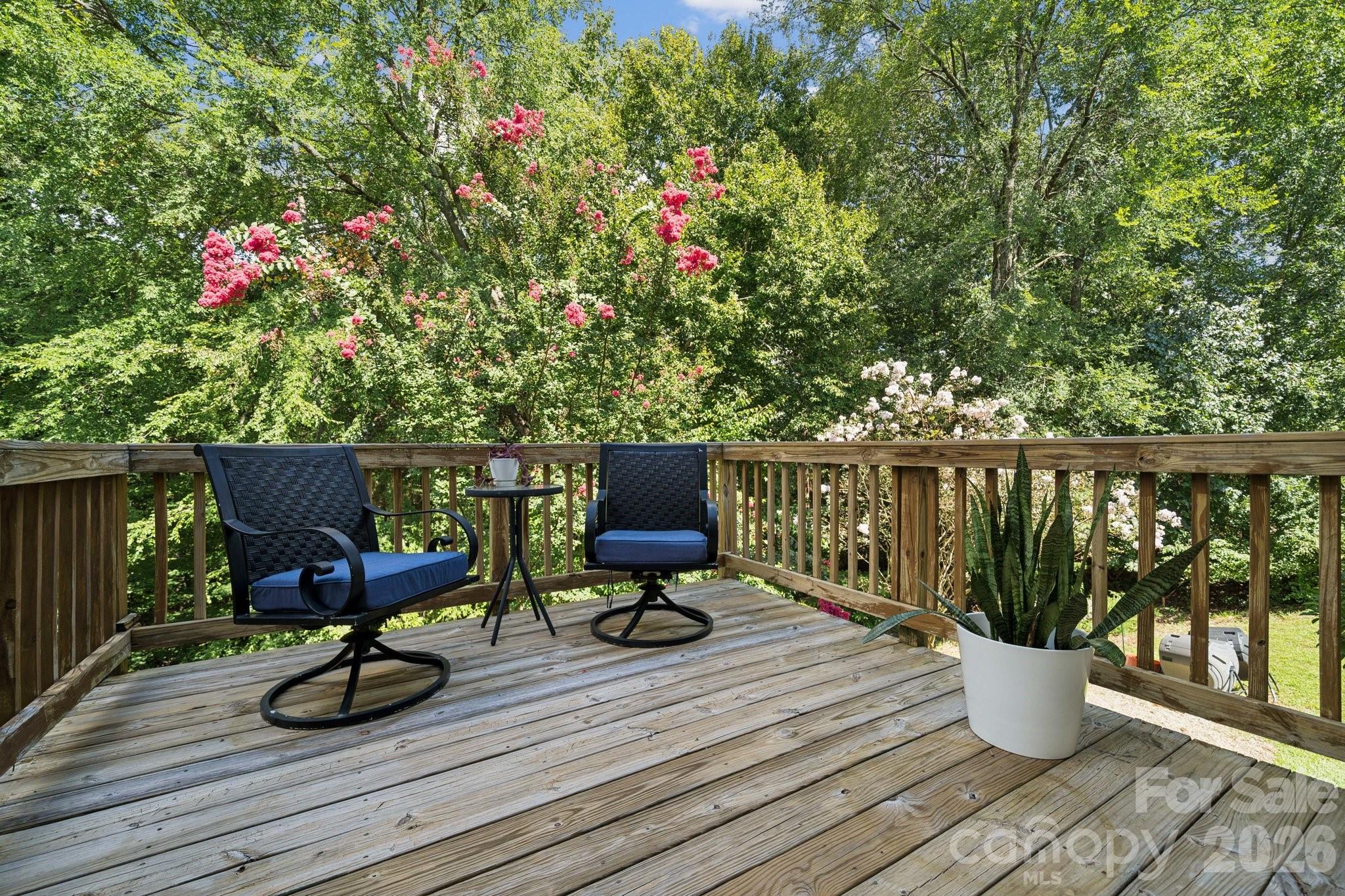 English Trails - Residential