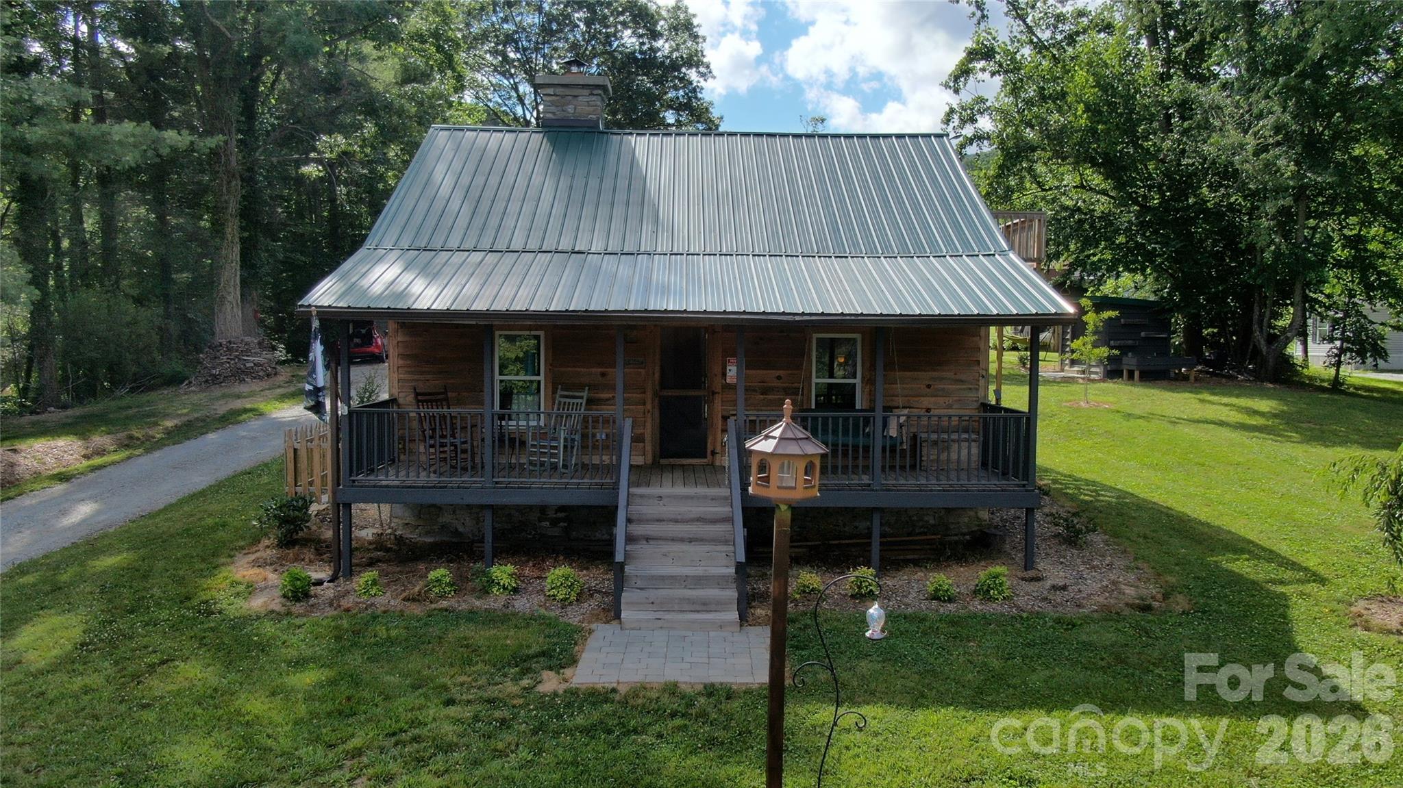 Photo 1 of 36 — 38 Lloyd Barnwell Road, Hendersonville, NC 28792