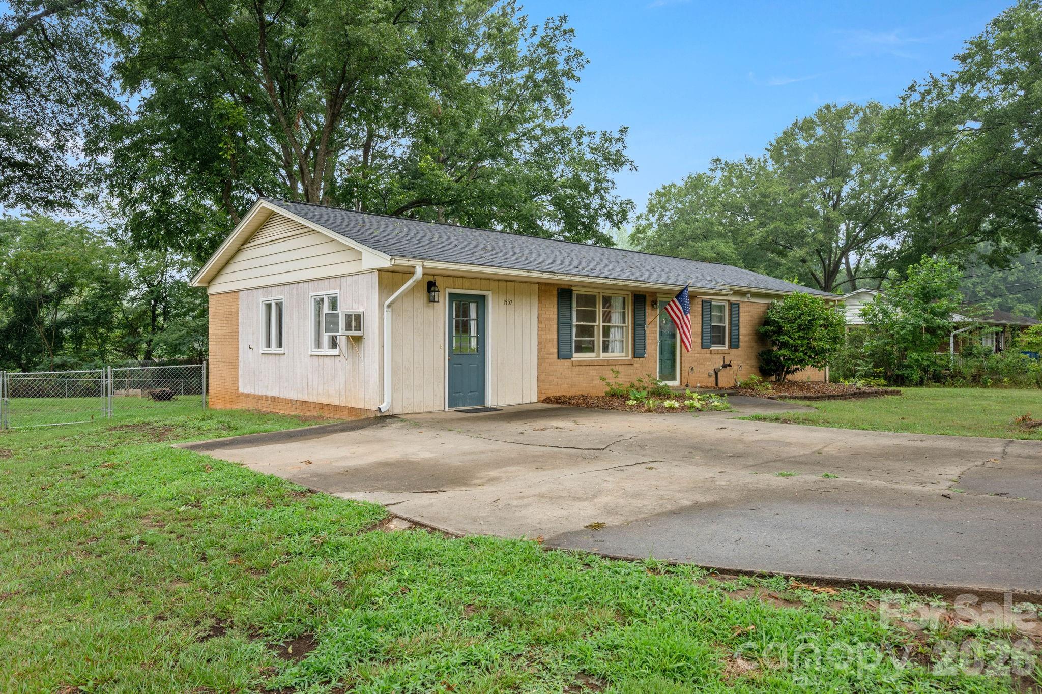 1557 Branchville Road