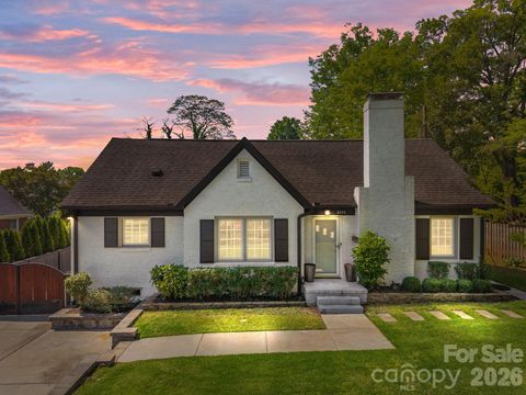 Photo of 2414 Hassell Place, Charlotte, NC 28209 (MLS # 4371919)