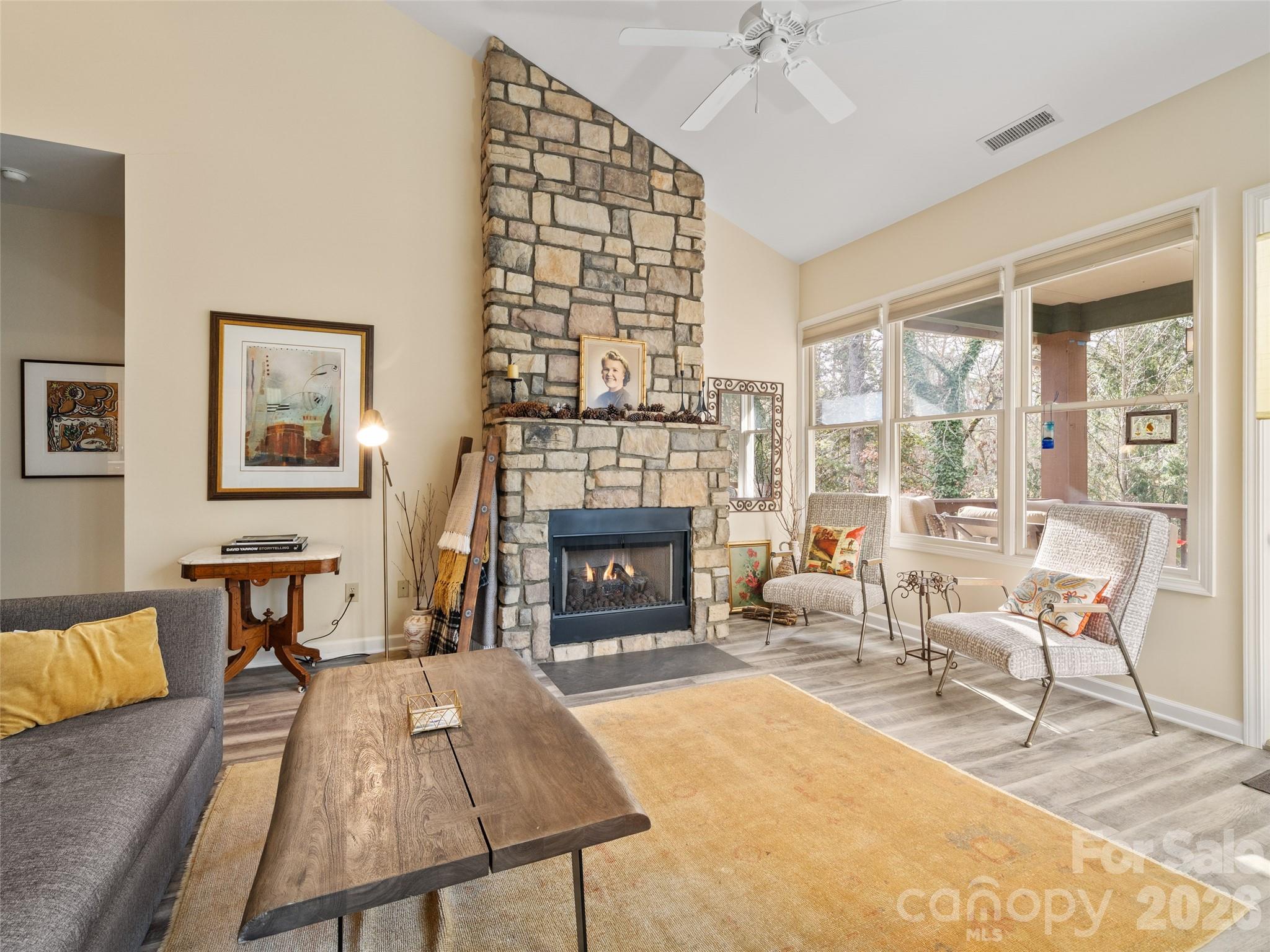 Straus Park - Residential