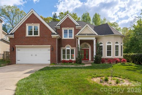 Photo of 2549 Harlington Lane, Charlotte, NC 28270 (MLS # 4366037)