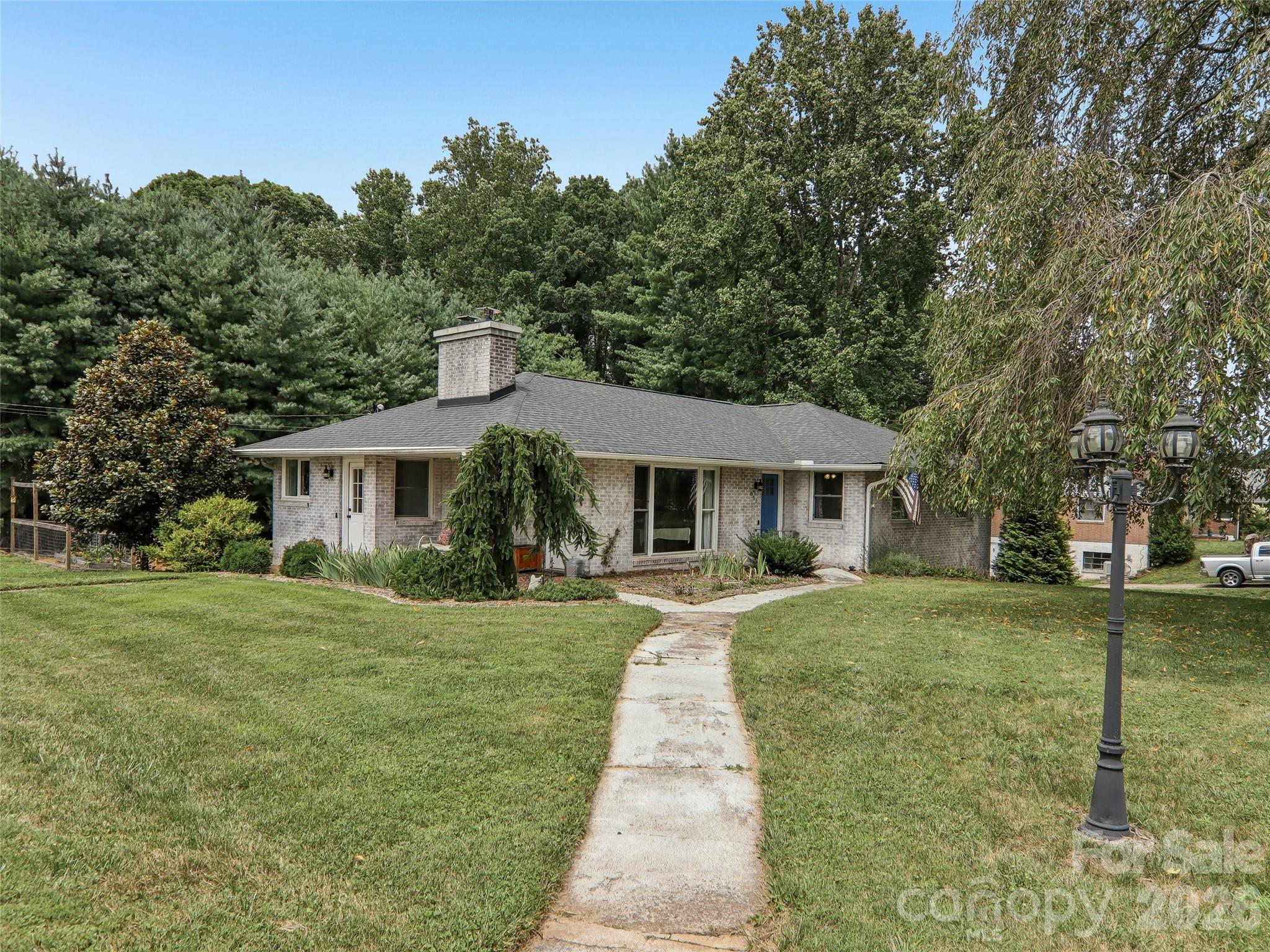 851 Sand Hill Road