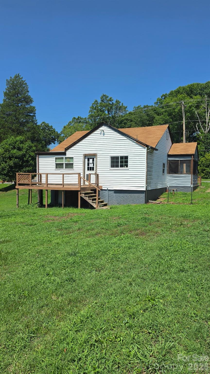 1607 W Main Street
