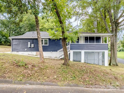 195 Stone Avenue SW Concord NC 28027