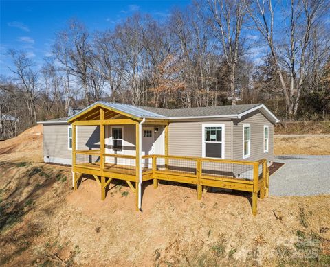 77 Geiranger Drive Clyde NC 28721