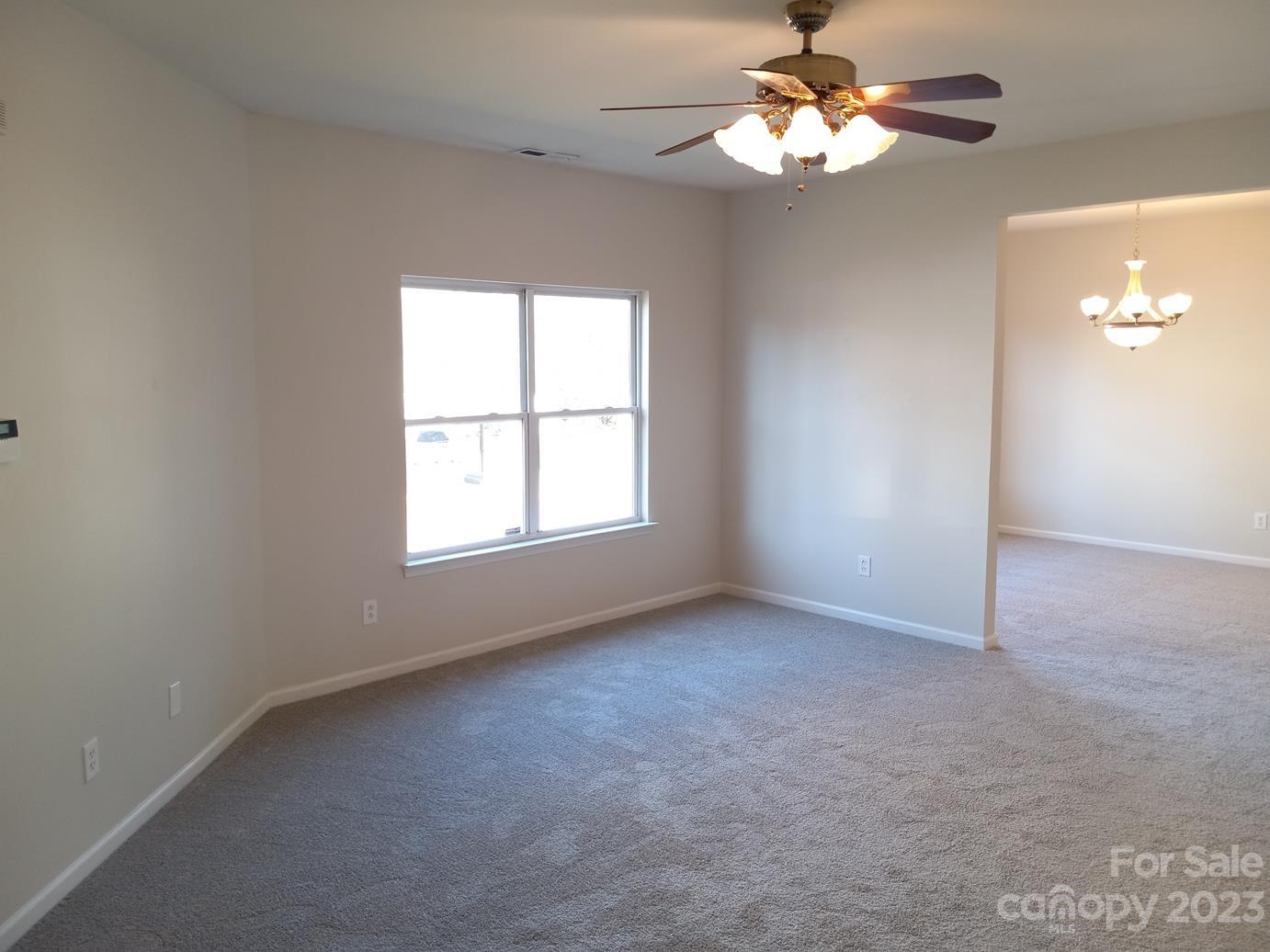 Sandy Pointe - Residential