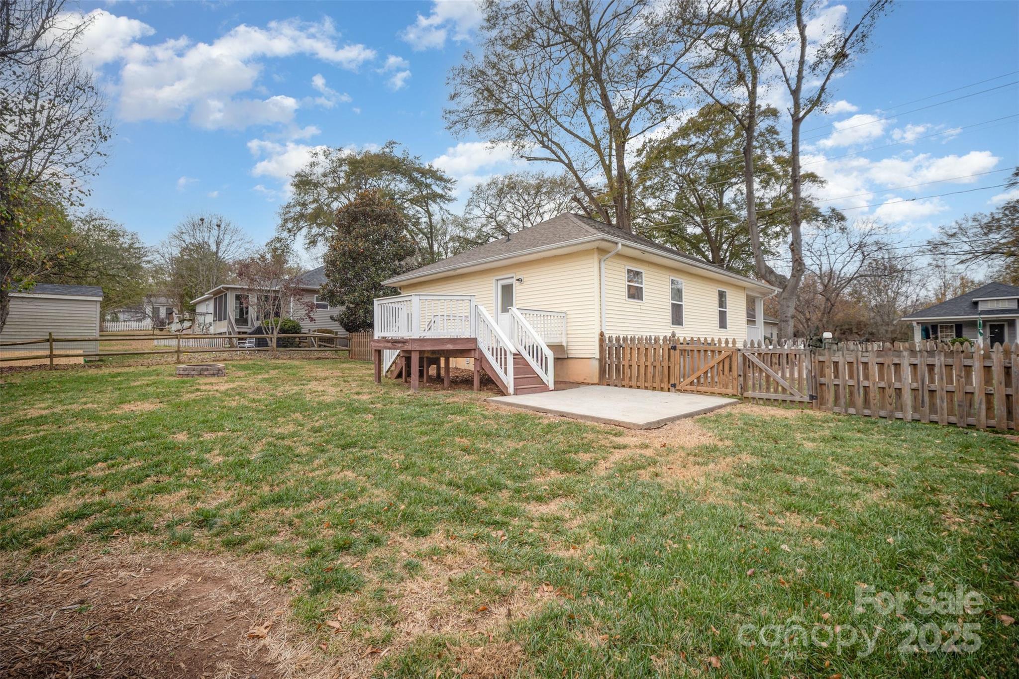 Adams Bluff - Residential