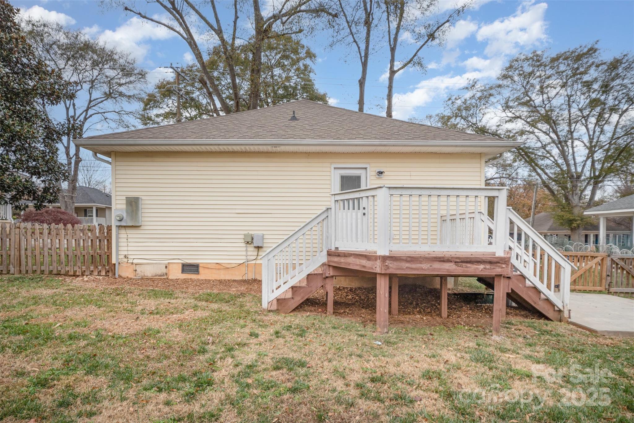 Adams Bluff - Residential