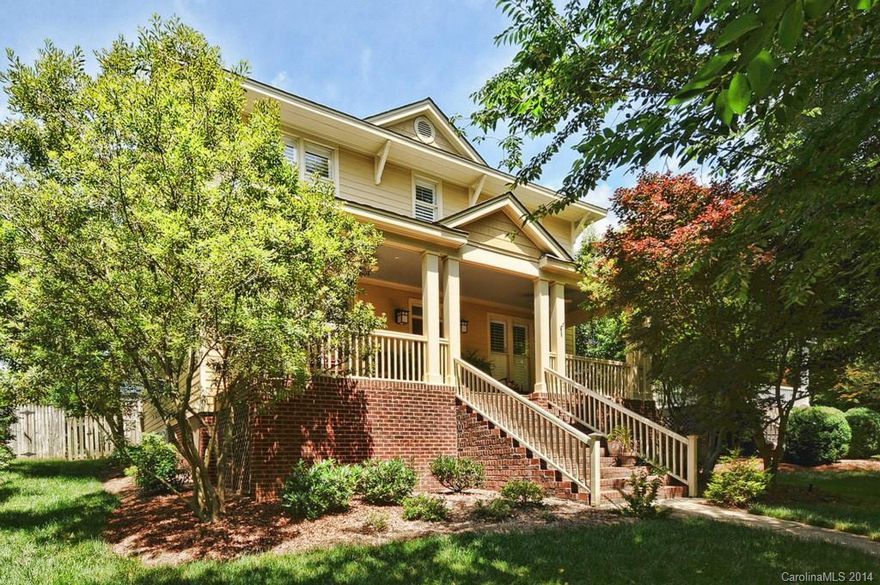 Move-in ready! Less than 10 mins to downtown! HUGE GUEST SUITE W/FULL BATH OVER GARAGE for office/nanny suite/home gym/studio. 10’ ceilings. HW floors. Kitchen w/SS appliances, Bosch DW, GAS range, Viking hood. 3" shutters throughout. Private, fenced backyard patio w/lush garden, but no grass to cut! Parking pad & private entrance to guest suite. Quiet neighborhood w/no through traffic. GREAT HOME for those who work downtown or need a home office/separate suite.