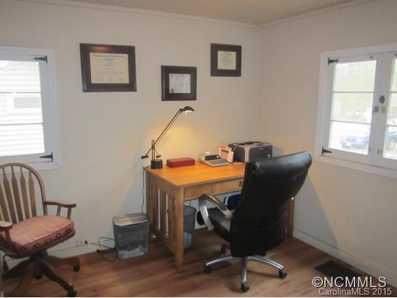 Royal Pines - Residential