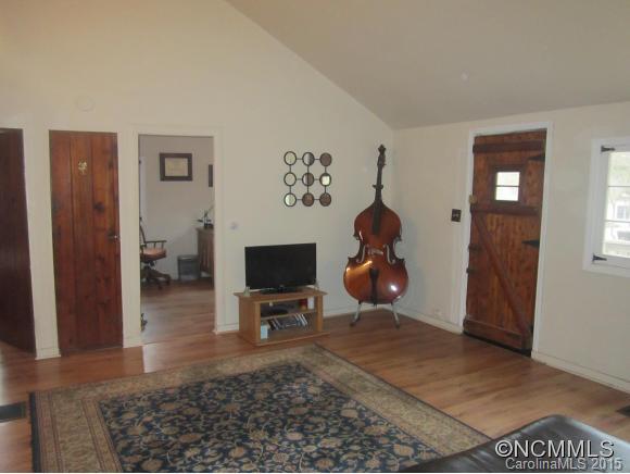 Royal Pines - Residential