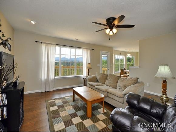 Knoll Top Acres - Residential