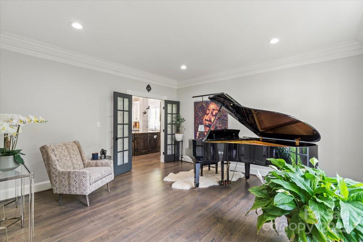 2500 Giverny Drive