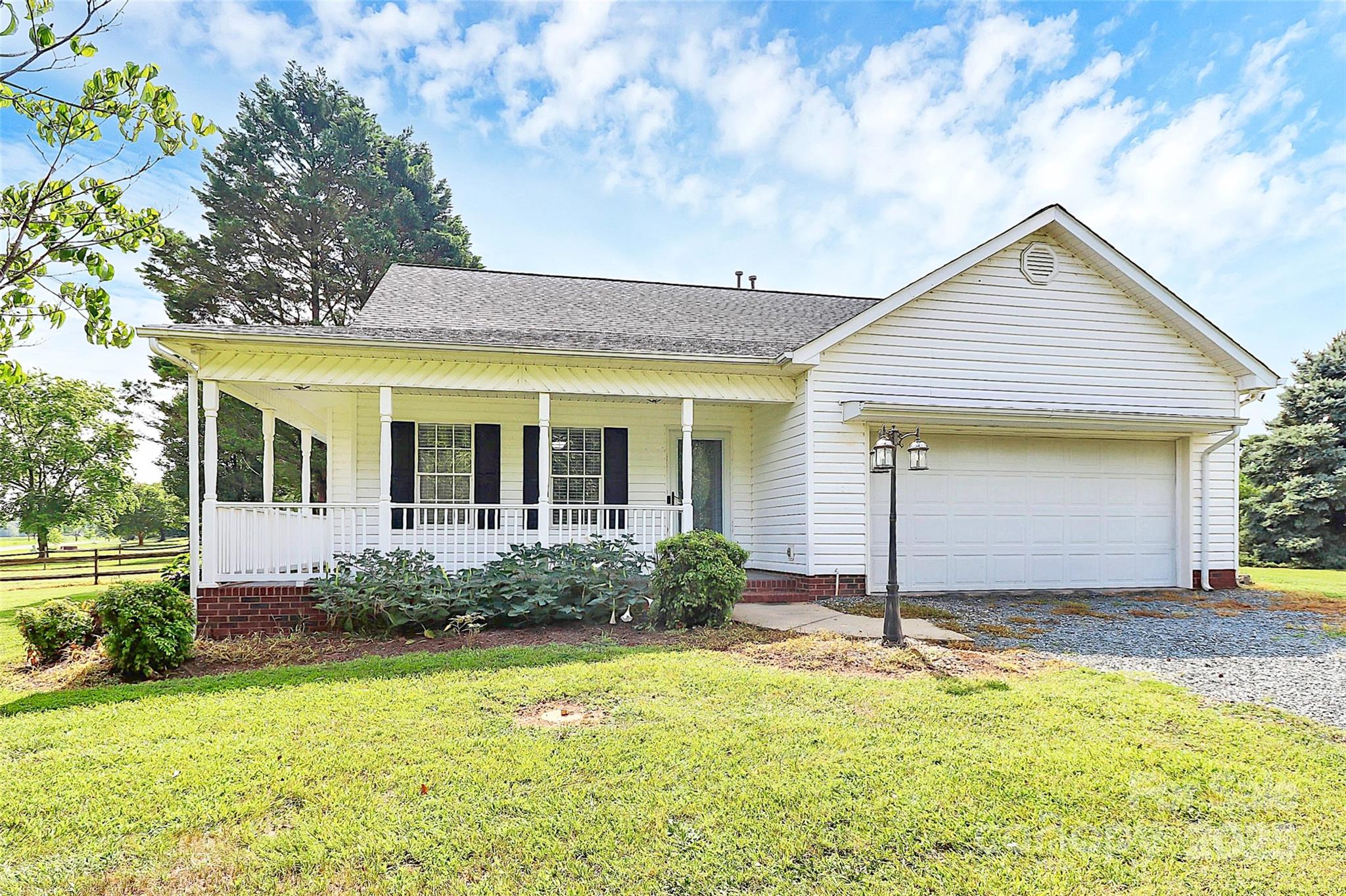 6812 Sugar And Wine Road