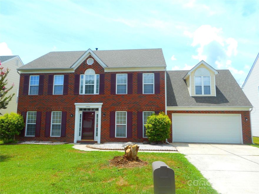 Beautiful, large brick front home in Southwest Charlotte. Right at 2000 sq feet with a 2 car garage and a HUGE fenced back yard ! Completely updated with sweet flooring and paint. Fireplace in living room, dining area, big kitchen with granite counters and plenty of cabinets. Spacious floorplan with extra storage spots, walk in closets. Very close to lots of amenities such as shopping, restaurants and entertainment. Minutes to 485, the airport, Lake Wylie and Top Golf.