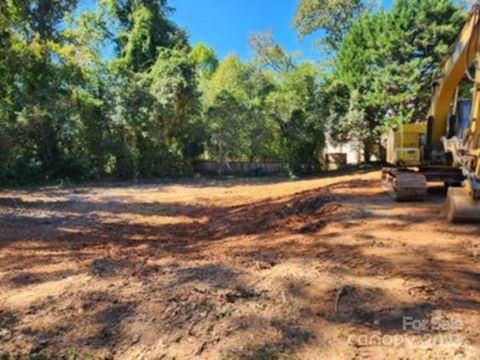 1324 Carolyn Drive Charlotte NC 28205
