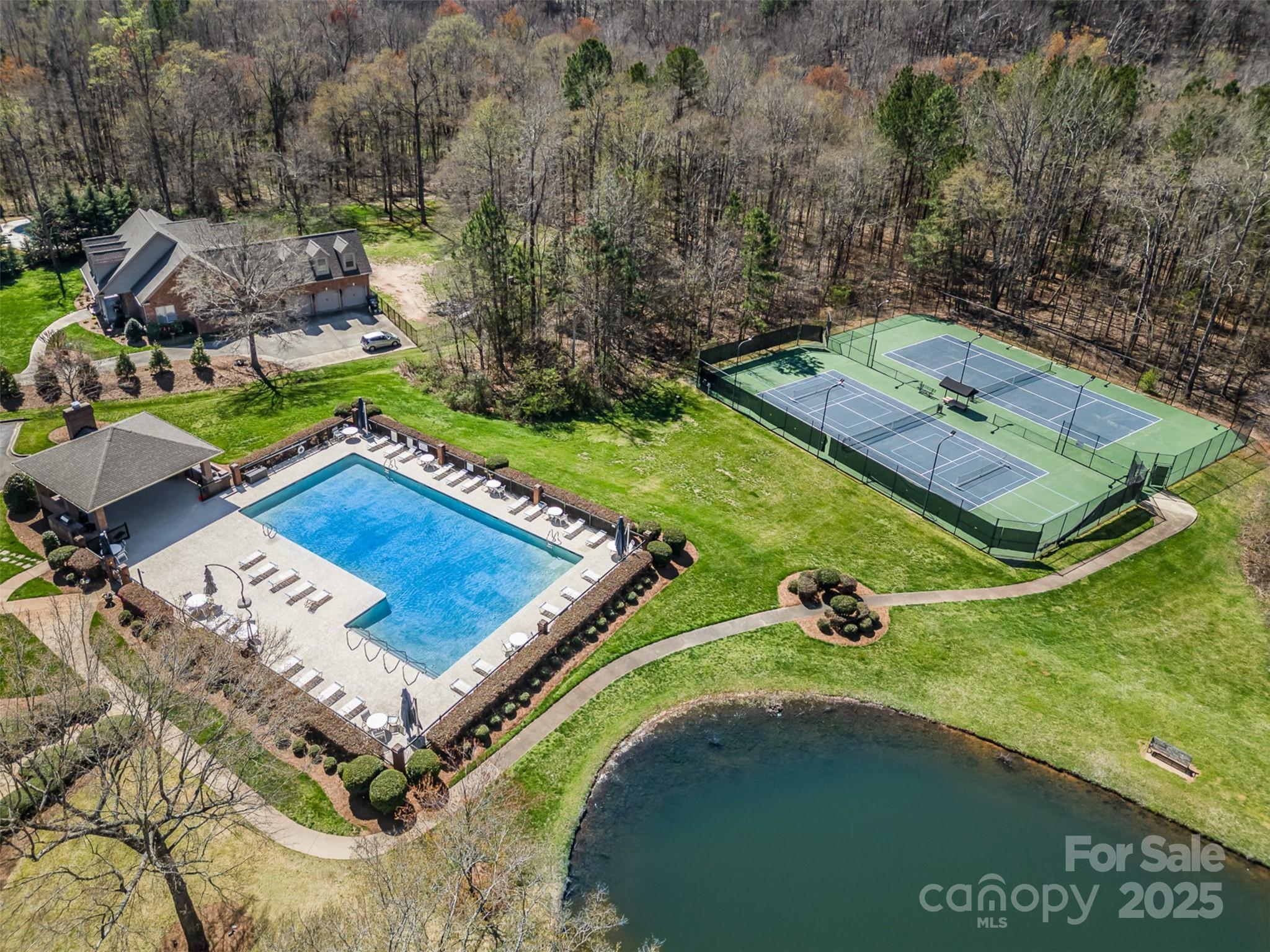 Meadow Lakes II - Residential