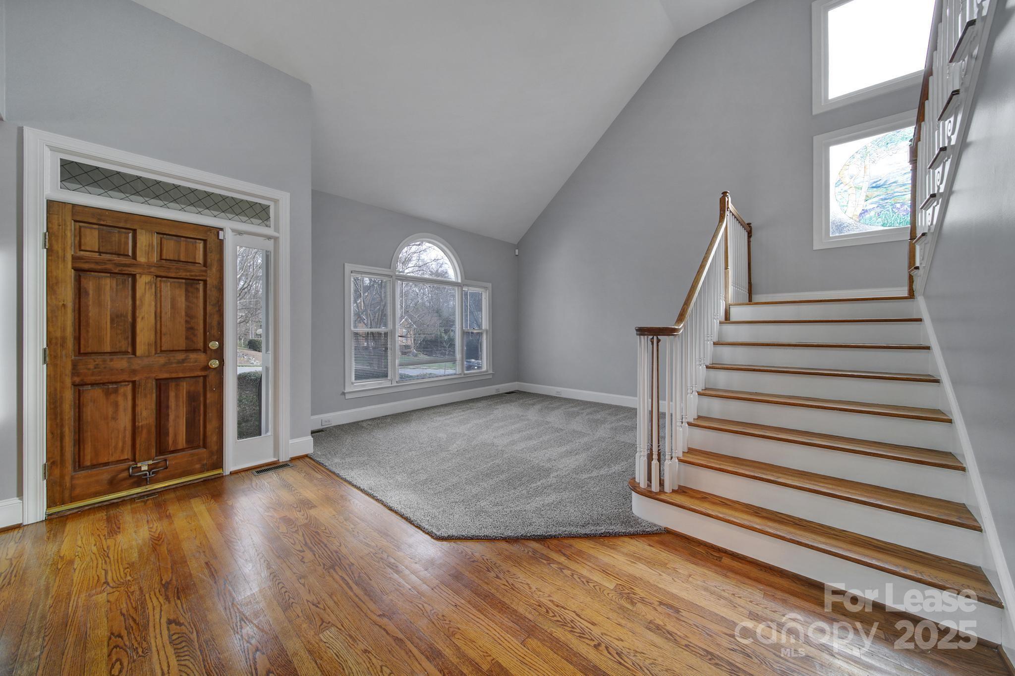 3117 Lakewood Edge Drive