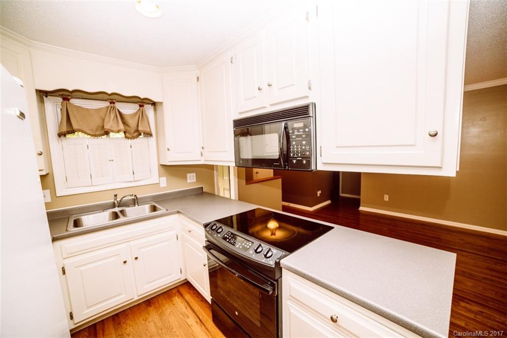 Tega Cay - Residential