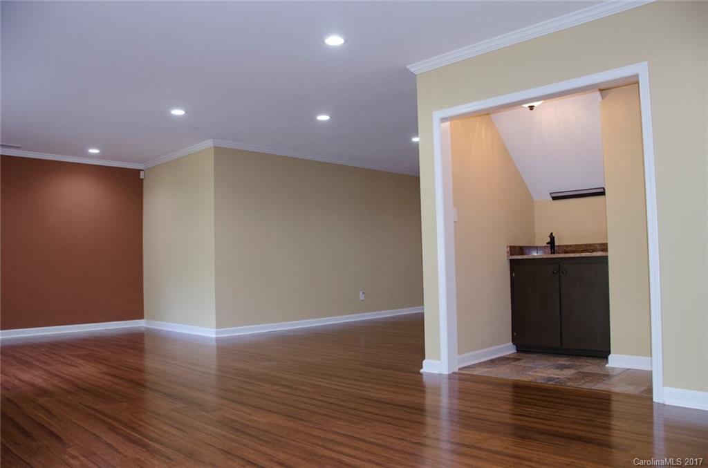 Forest Hills - Residential